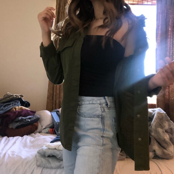 Green button down - Picture 2 of 5